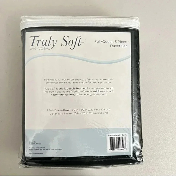 Truly Soft Everyday Duvet Cover and Shams Mini Set Black Full/ Queen - Picture 4 of 5